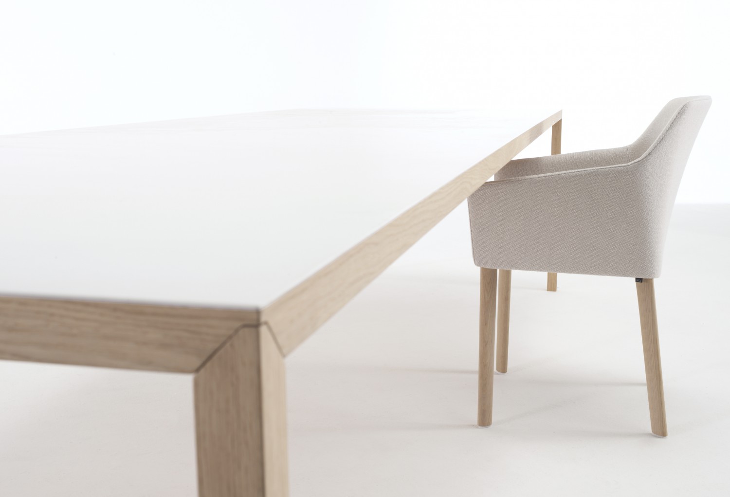 Arco - Slim tafel - Sketch regular chair