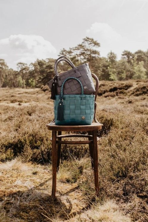 Handed By Shopper Paris Mini - Cedar Brown