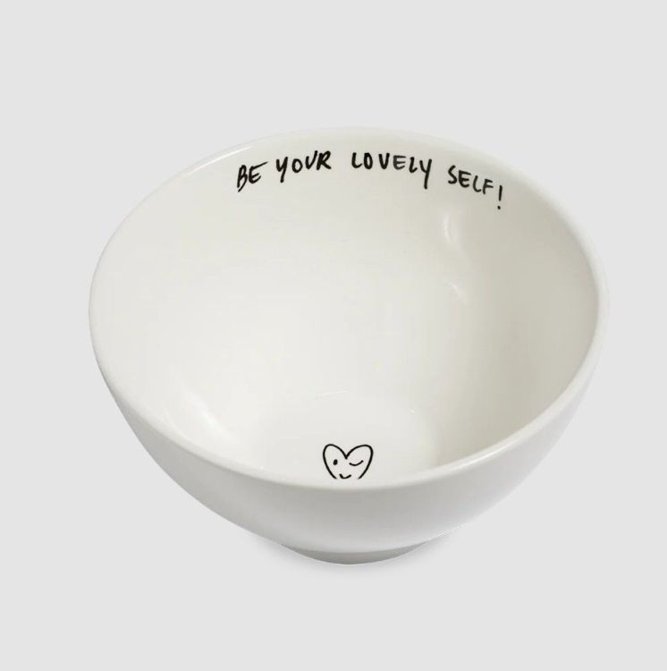 Helen B Kom - Be your lovely self