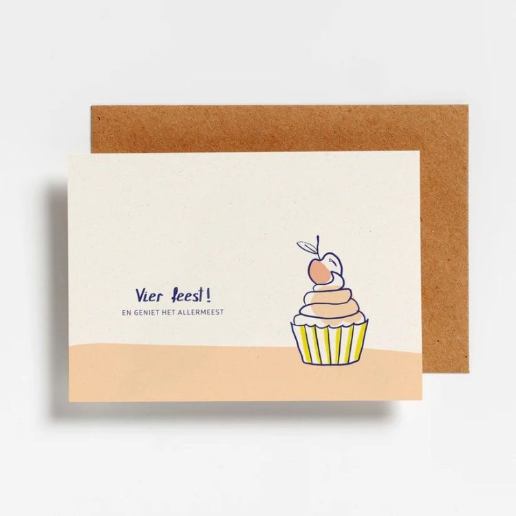 Hello August Postkaartje - Vier feest ! En geniet het allermeest
