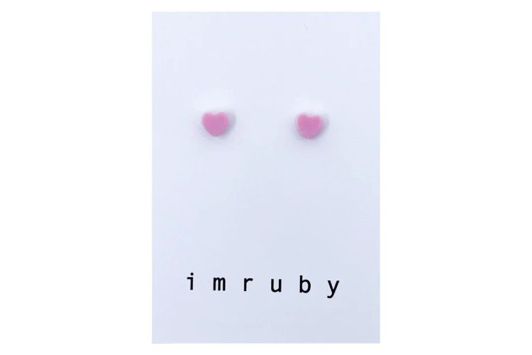 imruby ELLE heart stud earrings imruby ELLE heart stud earrings