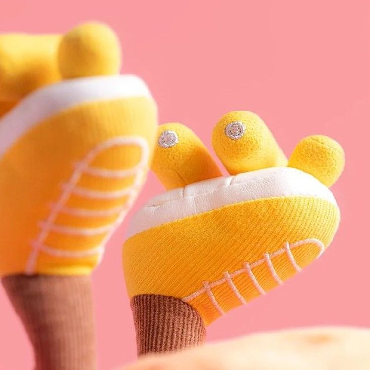 Jellycat Knuffel - Amuseable Sun 'Roller skates'