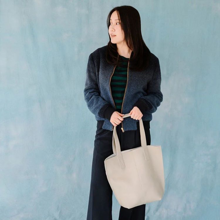 Keecie Schoudertas Swing it - cement