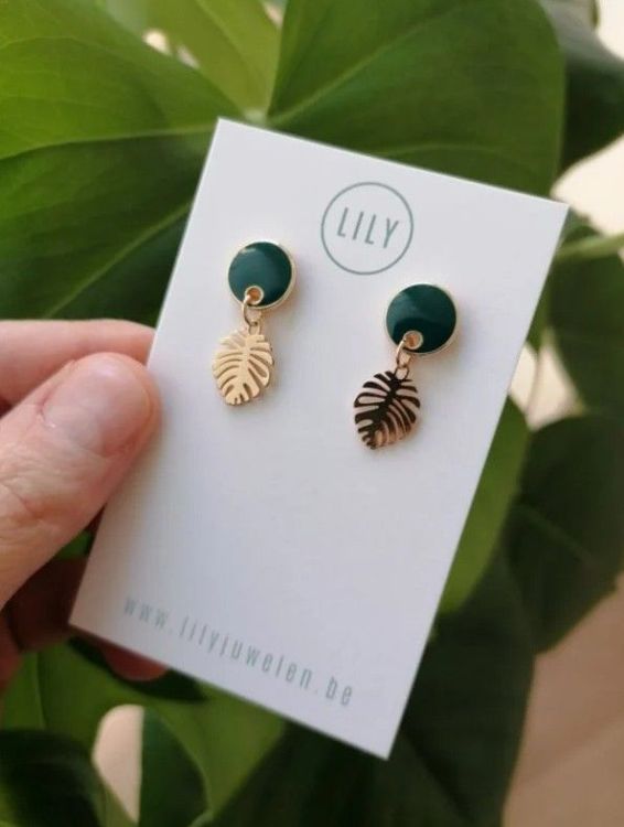 Lily Oorbellen - Monstera (goud/petrol) Lily Oorbellen - Monstera (goud/petrol)
