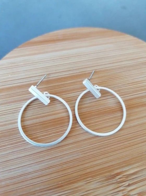 Lily Oorbellen - O (zilver)