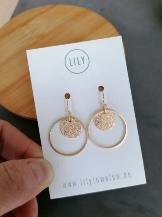 Lily Oorbellen - You (goud) Lily Oorbellen - You (goud)