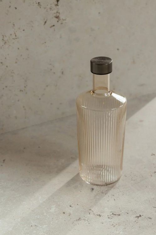 Paveau Waterfles Ribbed - Bells Mokka