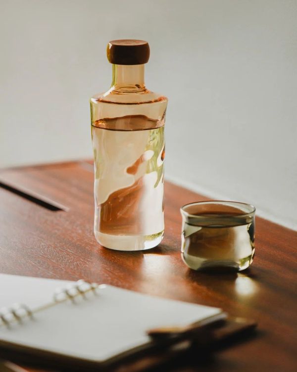 Paveau Waterfles Swirl medium - Glow