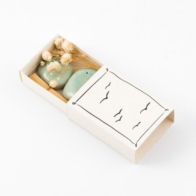Studio Flash Geschenkdoosje - Holding stones