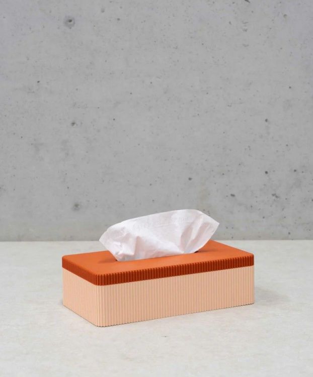 Wavy Tissue box - Nude/Metallic brick