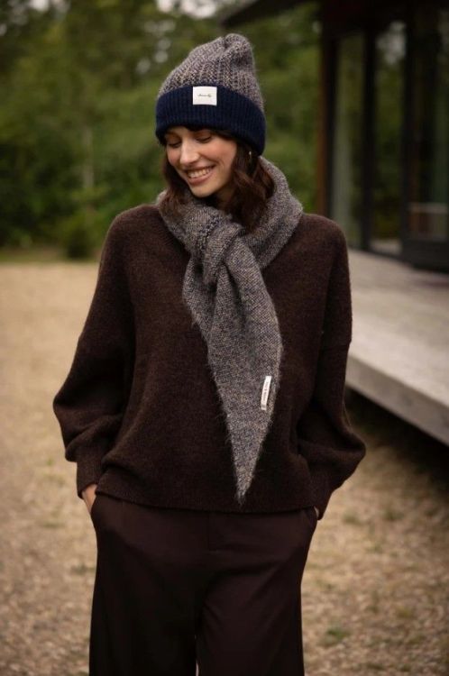 Zusss Sjaaltje - Herringbone driehoek - Dark Navy